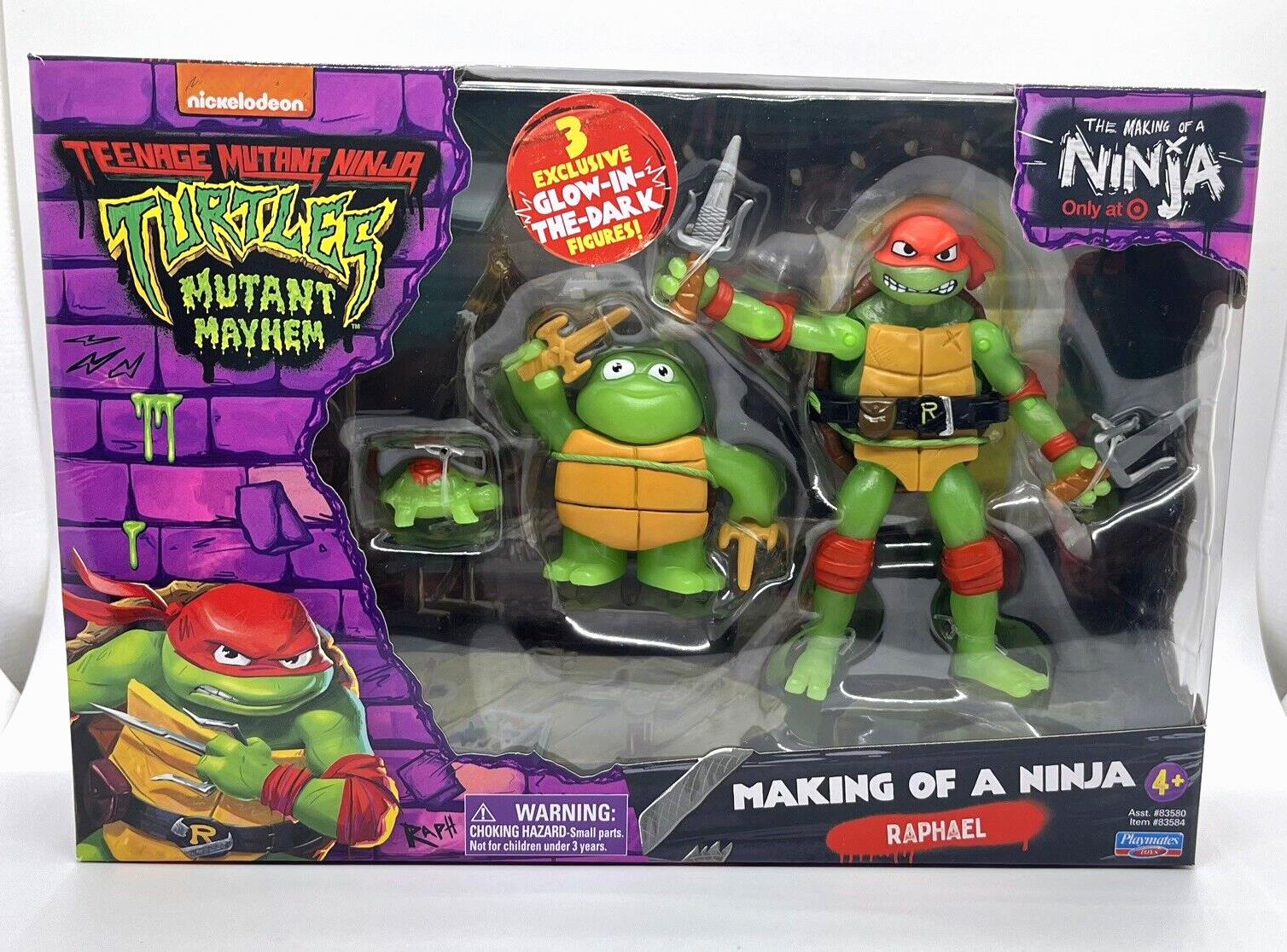 Teenage Mutant Ninja Turtles Mutant Mayhem Making of a Ninja Raphael Action Figure Set